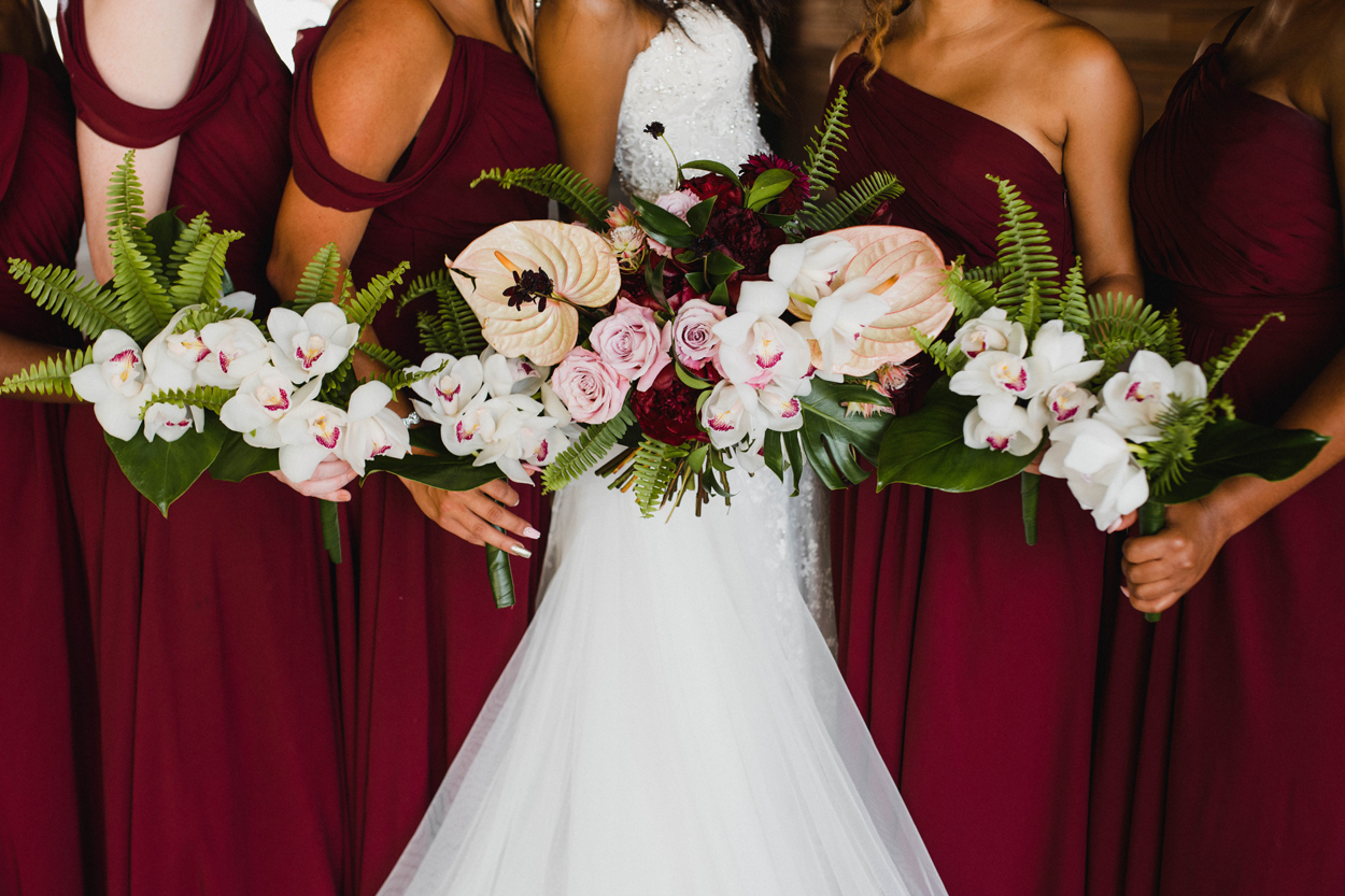 bridesmaid bouquets for burgundy dresses